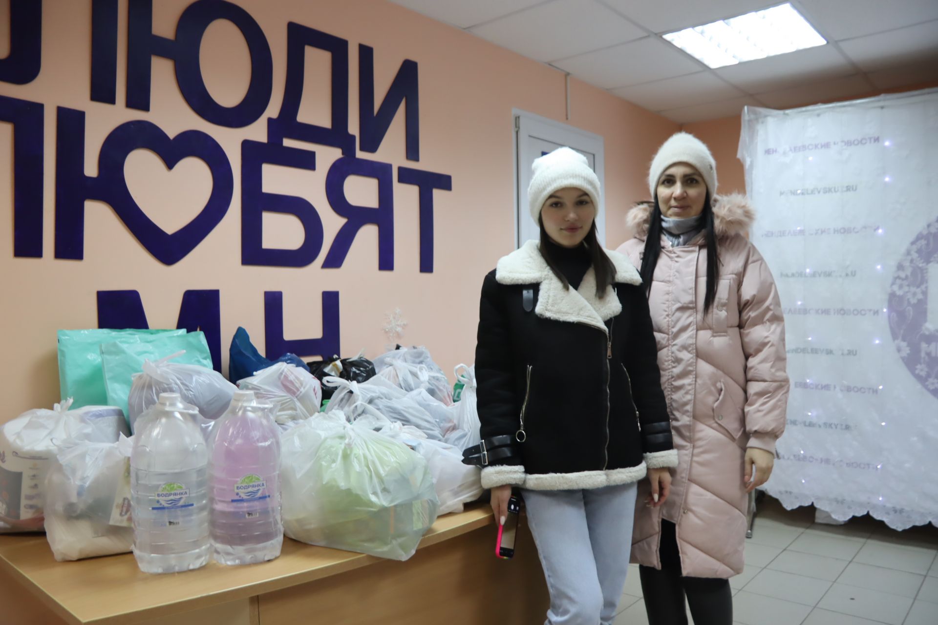 Детские сады Менделеевска собирают гуманитарную помощь
