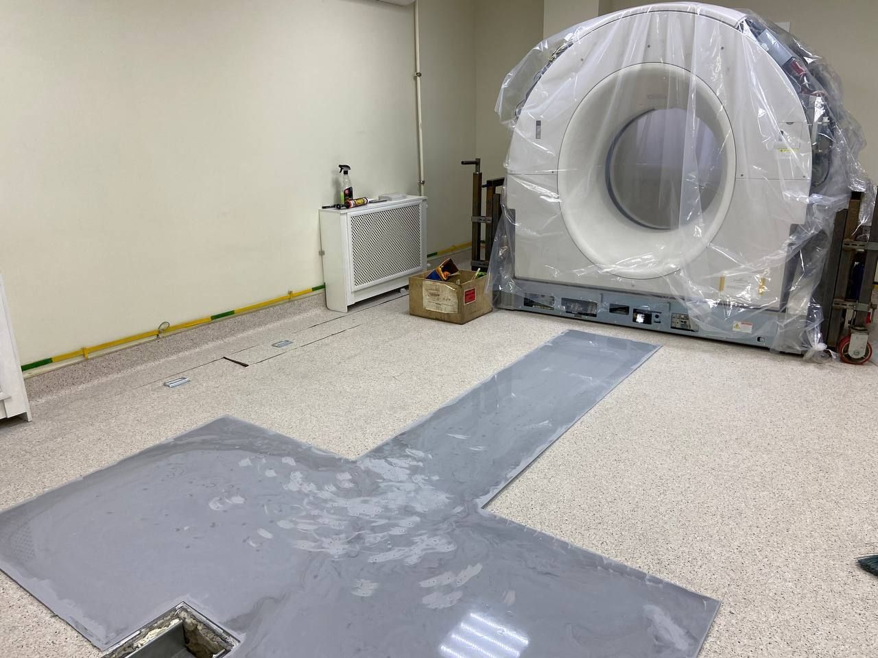 В Менделеевскую больницу привезли аппарат для компьютерной томографии
