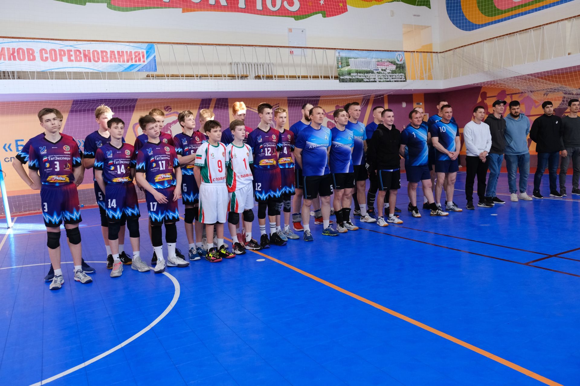 В СШ «Батыр» прошел турнир по волейболу среди мужских команд