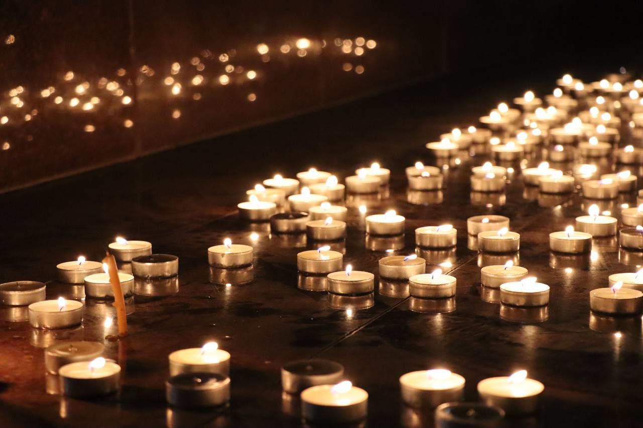 Вечная память фото со свечами