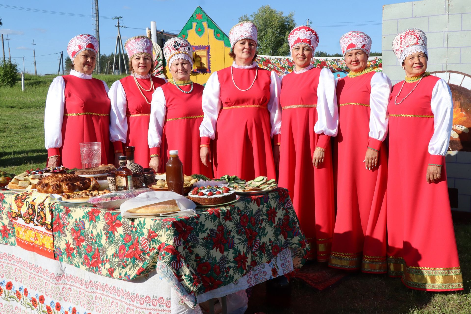 Весёлые игры, песни и танцы: тихоновцы отметили день села и вспоминали Тихона Амафунтского