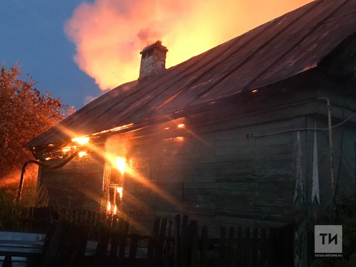 Двое мужчин погибли в ночном пожаре в Зеленодольске | 18.07.2022 |  Менделеевск - БезФормата