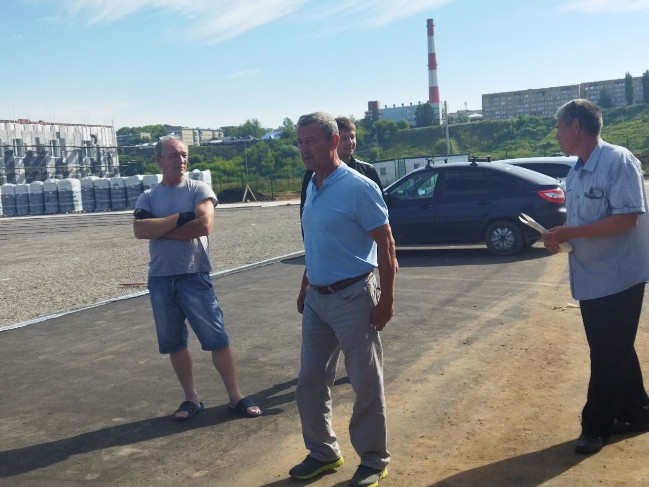 В Менделеевске активно ведутся работы на территории строящегося стадиона