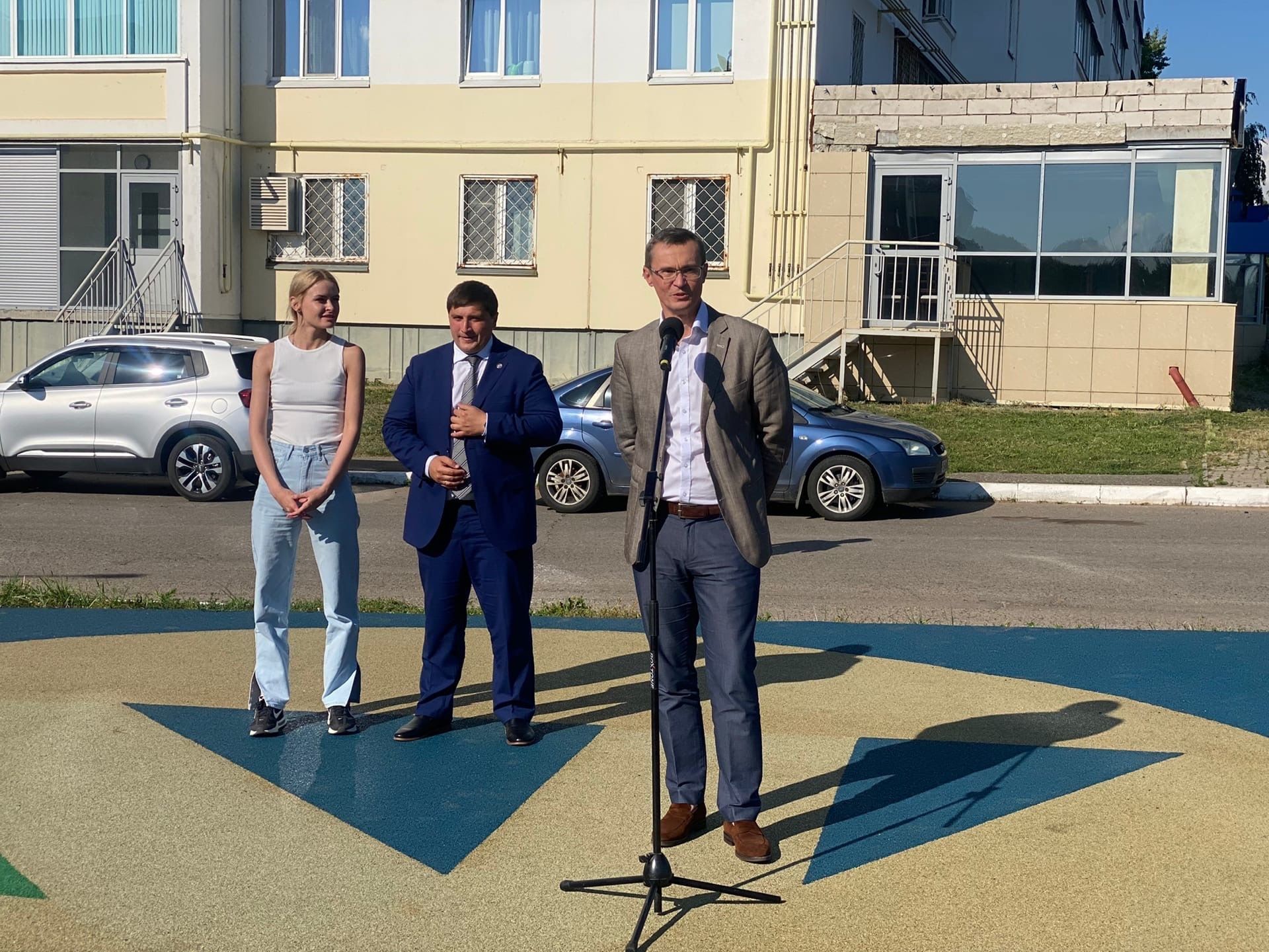 В Менделеевске открыт новый сквер для отдыха горожан
