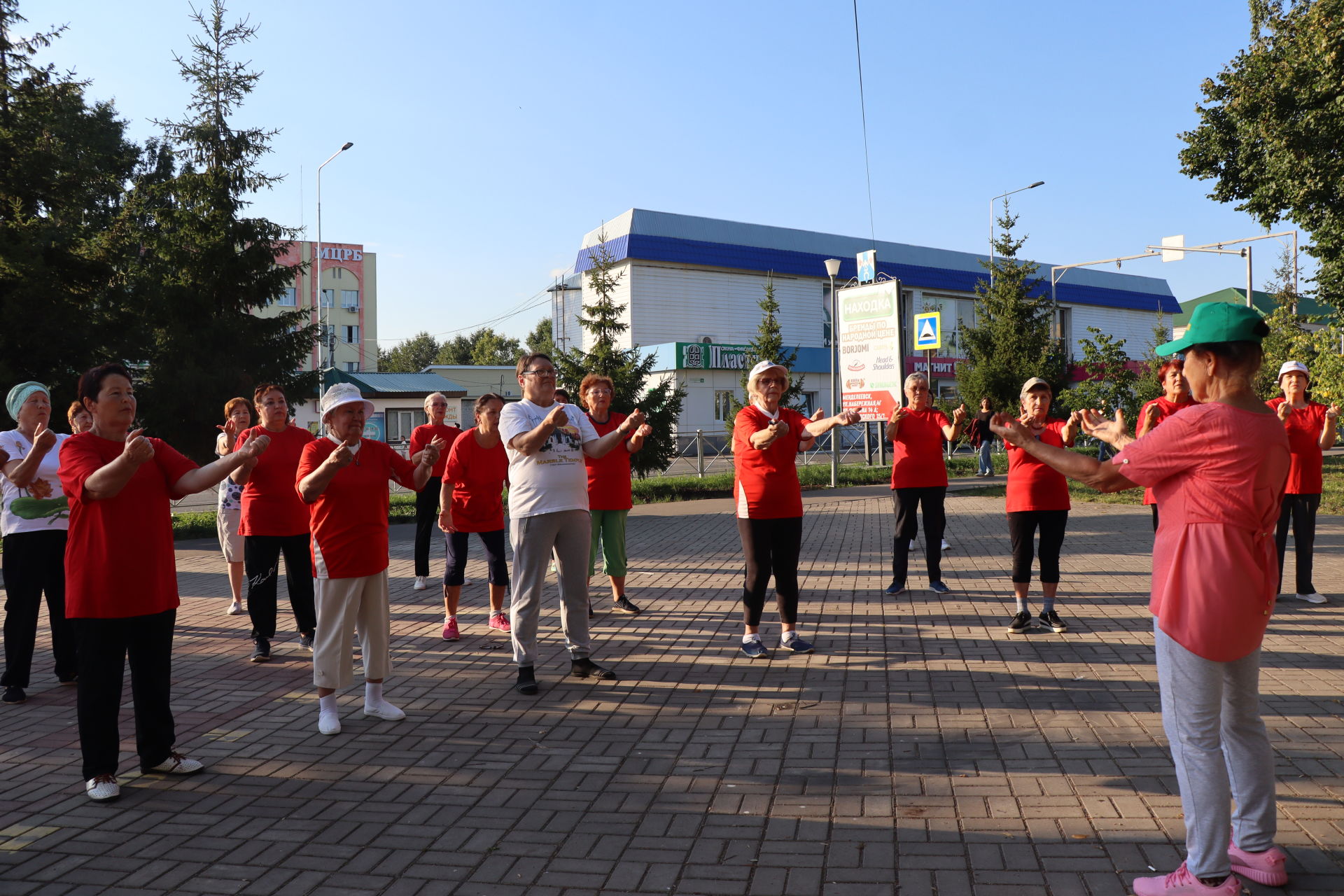 Менделеевцы мудрого возраста: старость их дома не застанет