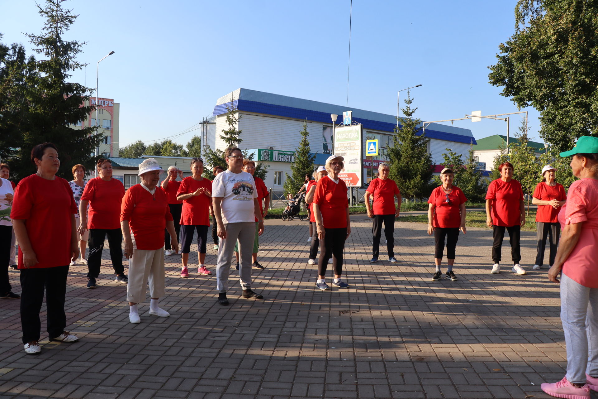 Менделеевцы мудрого возраста: старость их дома не застанет