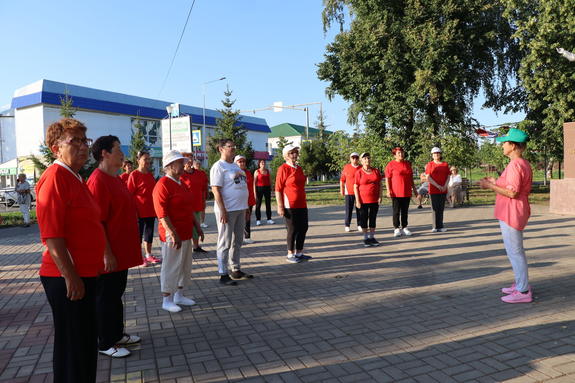 Менделеевцы мудрого возраста: старость их дома не застанет