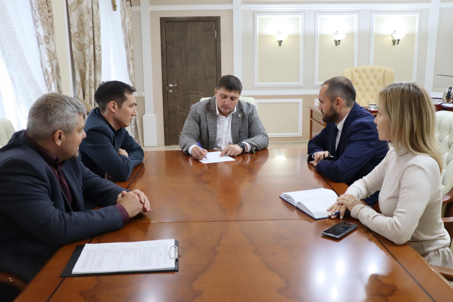 Участники кадрового резерва Президента РТ посетили Менделеевск