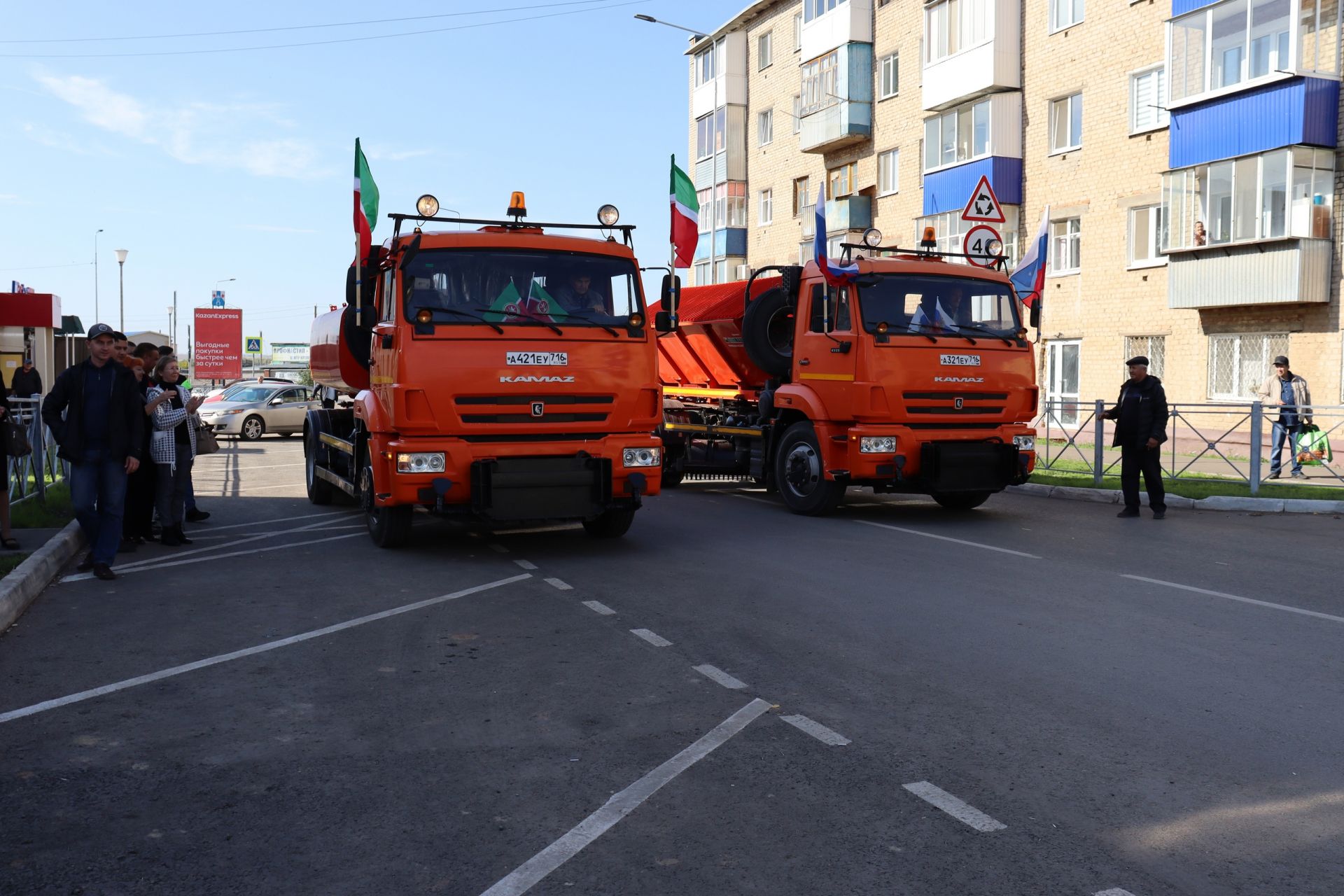 В Менделеевске открыли три новые дороги