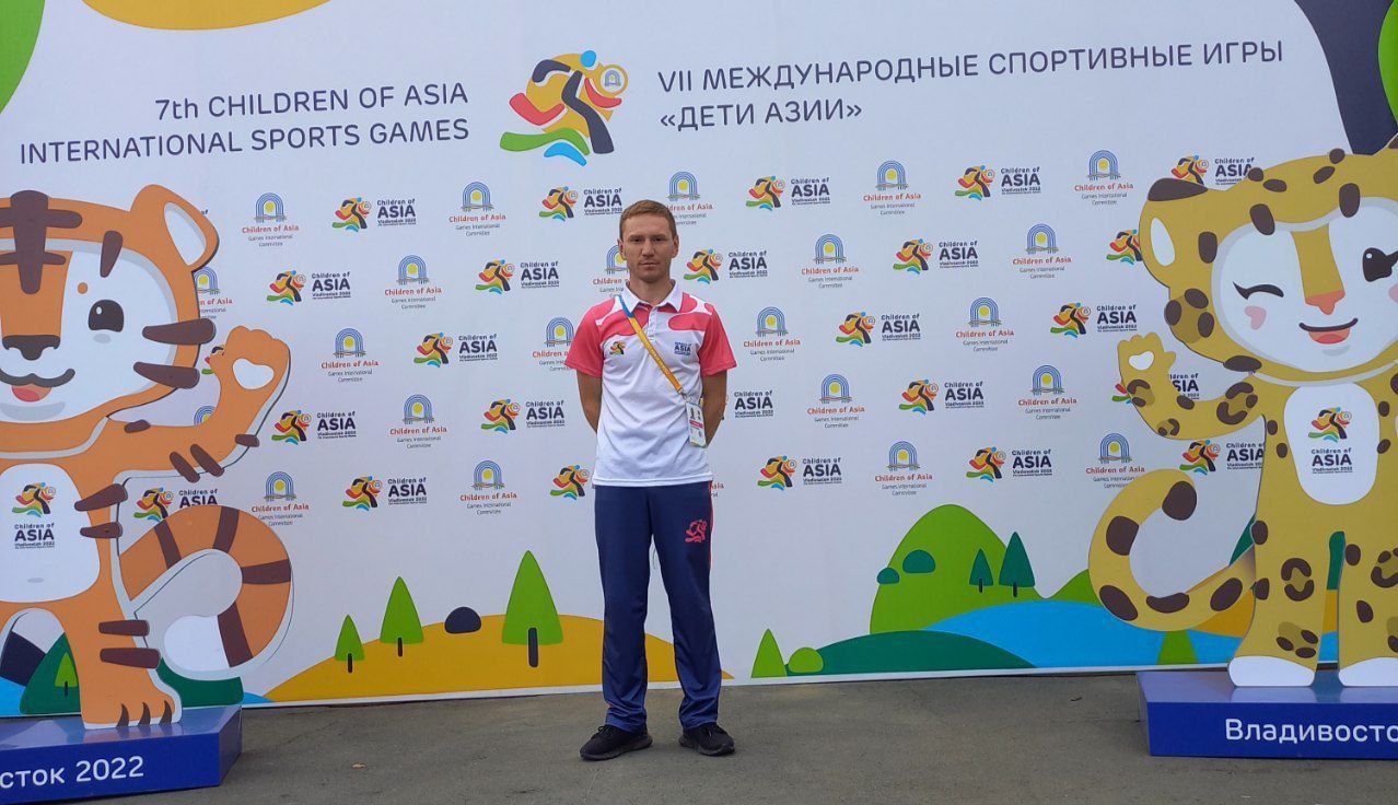 Менделеевец-волонтёр Максим Антонов побывал на Международных спортивных играх «Дети Азии»