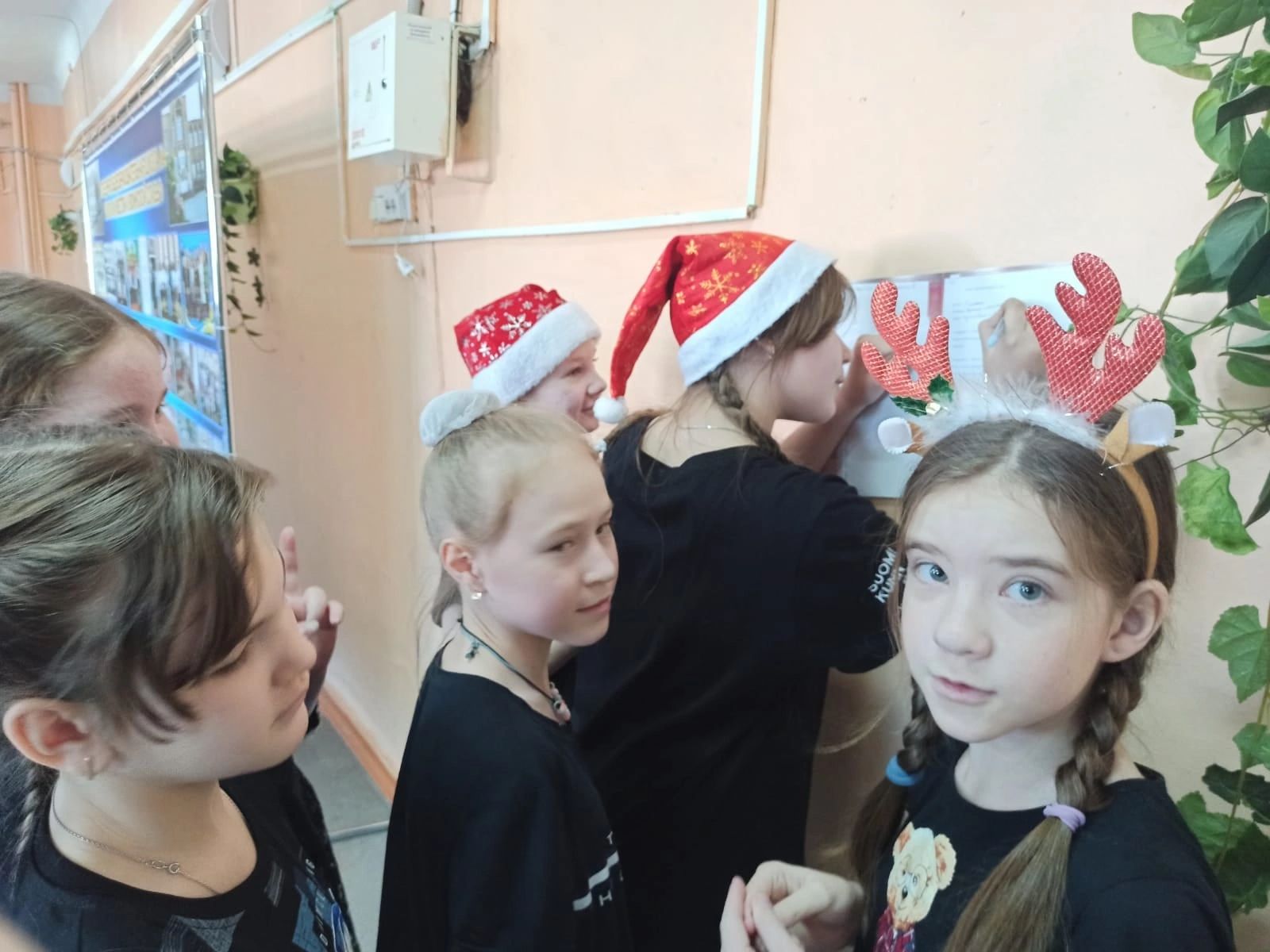 В школе №4 провели квест «В поисках новогодних сокровищ»