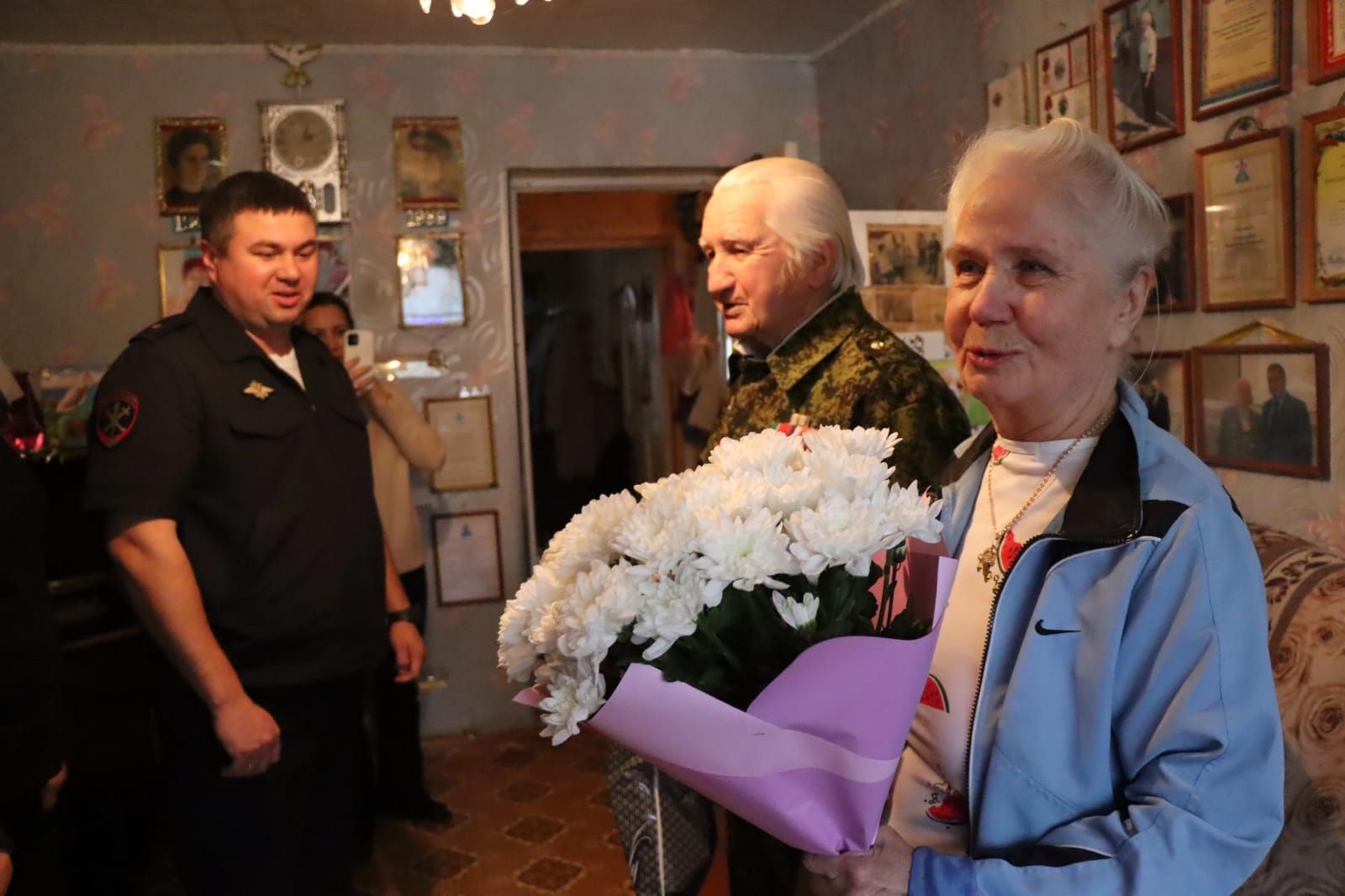 Владимир и Валентина Трапезниковы из Менделеевска отметили бриллиантовую свадьбу