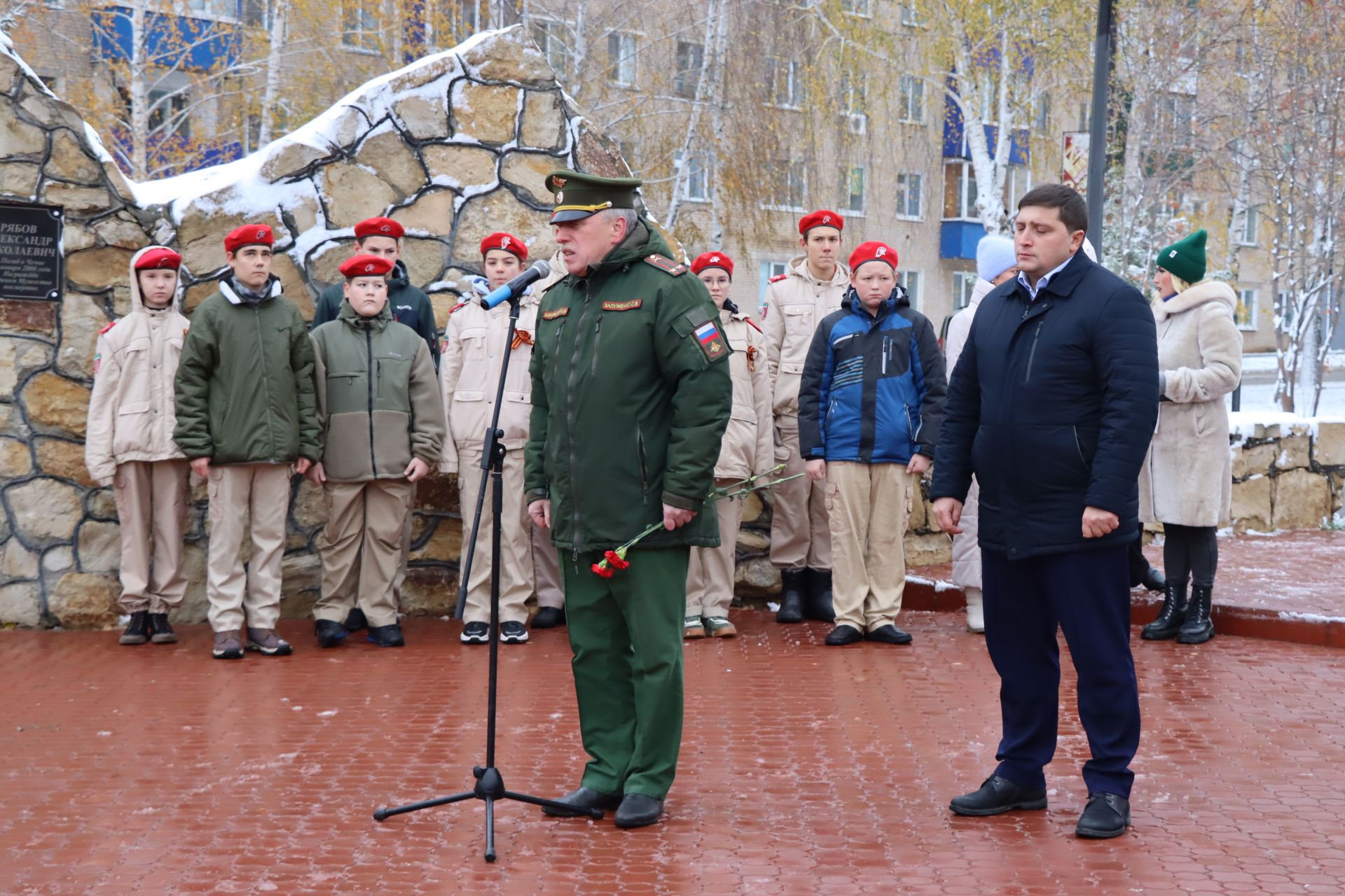 Менделеевскида махсус операциядә вафат булган геройлар истәлегенә биш мемориаль такта ачтылар