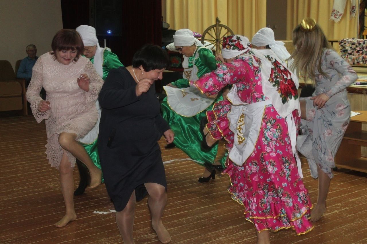 «Каз омэсе»: в Ижевском поселении показали театрализацию в честь татарского праздника