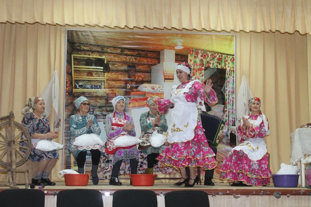 «Каз омэсе»: в Ижевском поселении показали театрализацию в честь татарского праздника