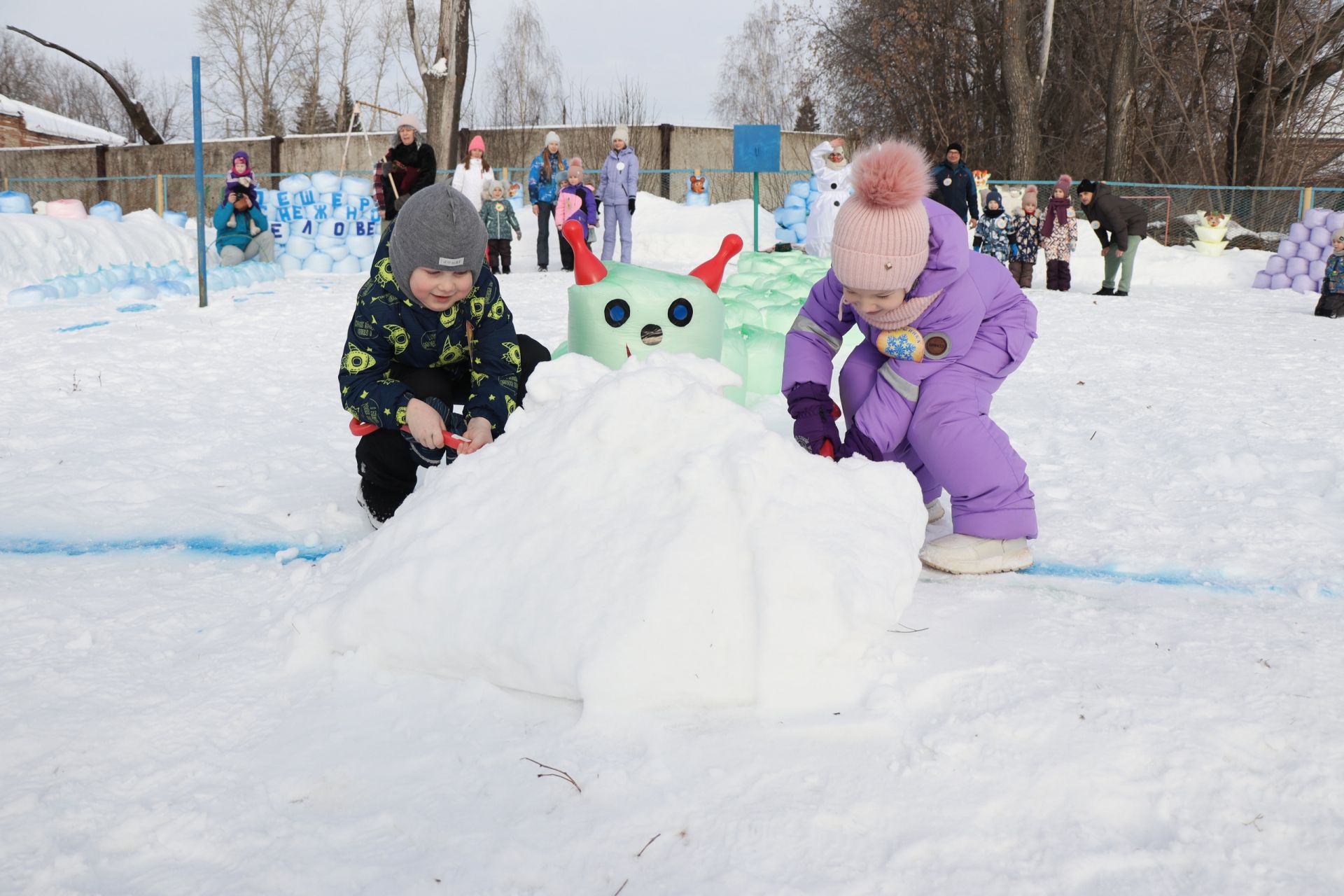 Менделеевские дошкольники встретились со снежным человеком