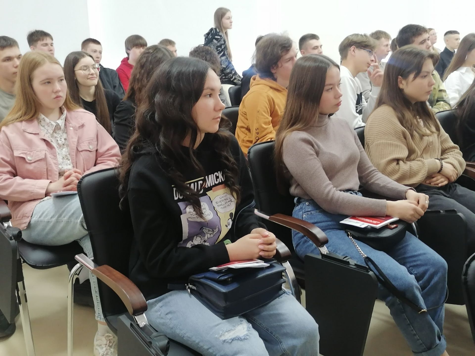 Профориентационный тур для школьников Менделеевска провели в Казани
