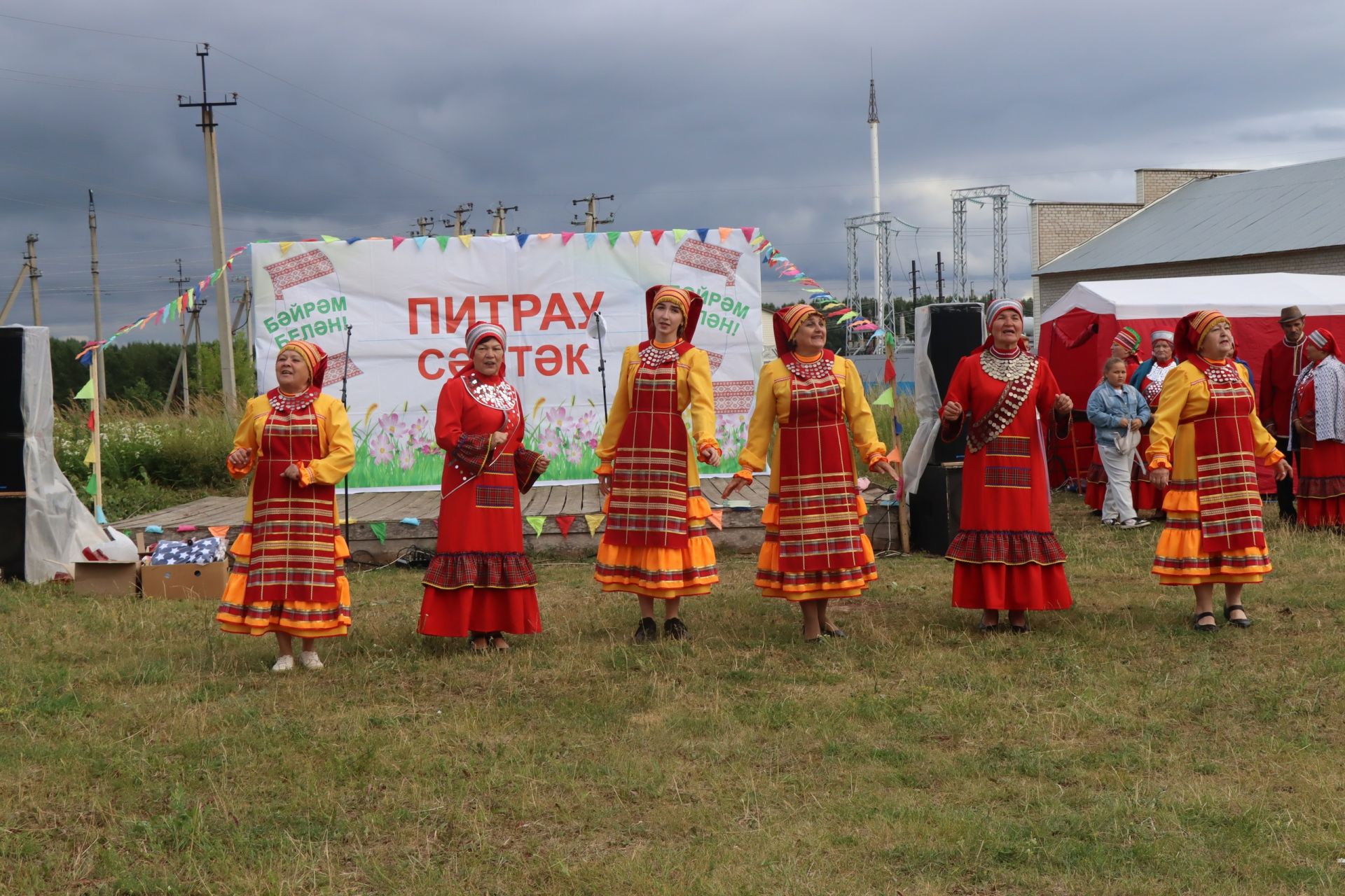 Сетяковцы весело и ярко отметили праздник культуры кряшен Питрау