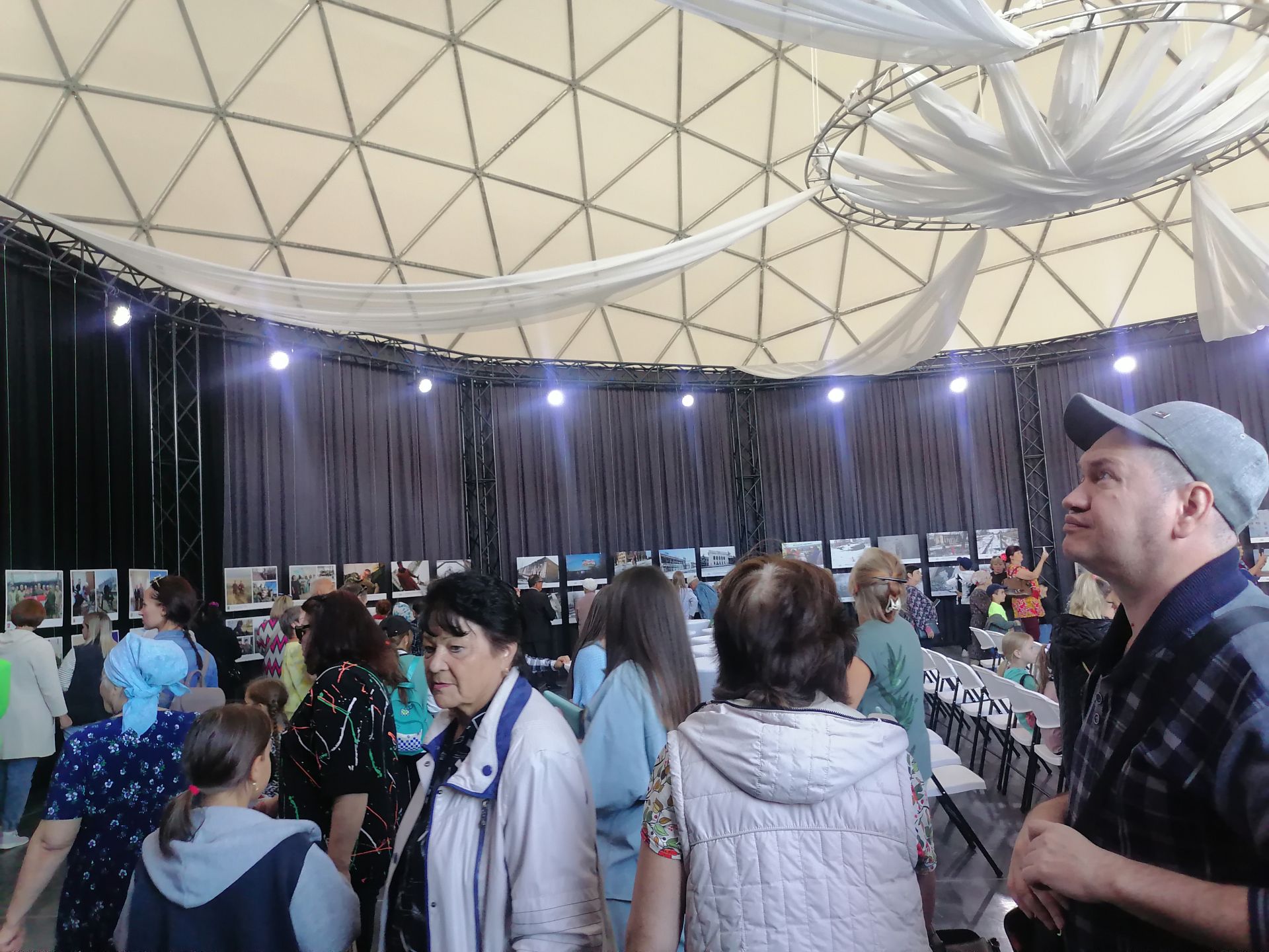 В первые три дня работы купол «Атмосфера» в Менделеевске посетили более 500 человек