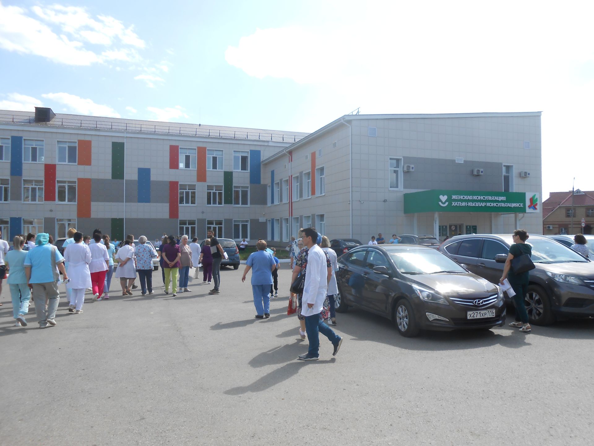 В Менделеевской центральной районной больнице провели учебно-тренировочную эвакуацию