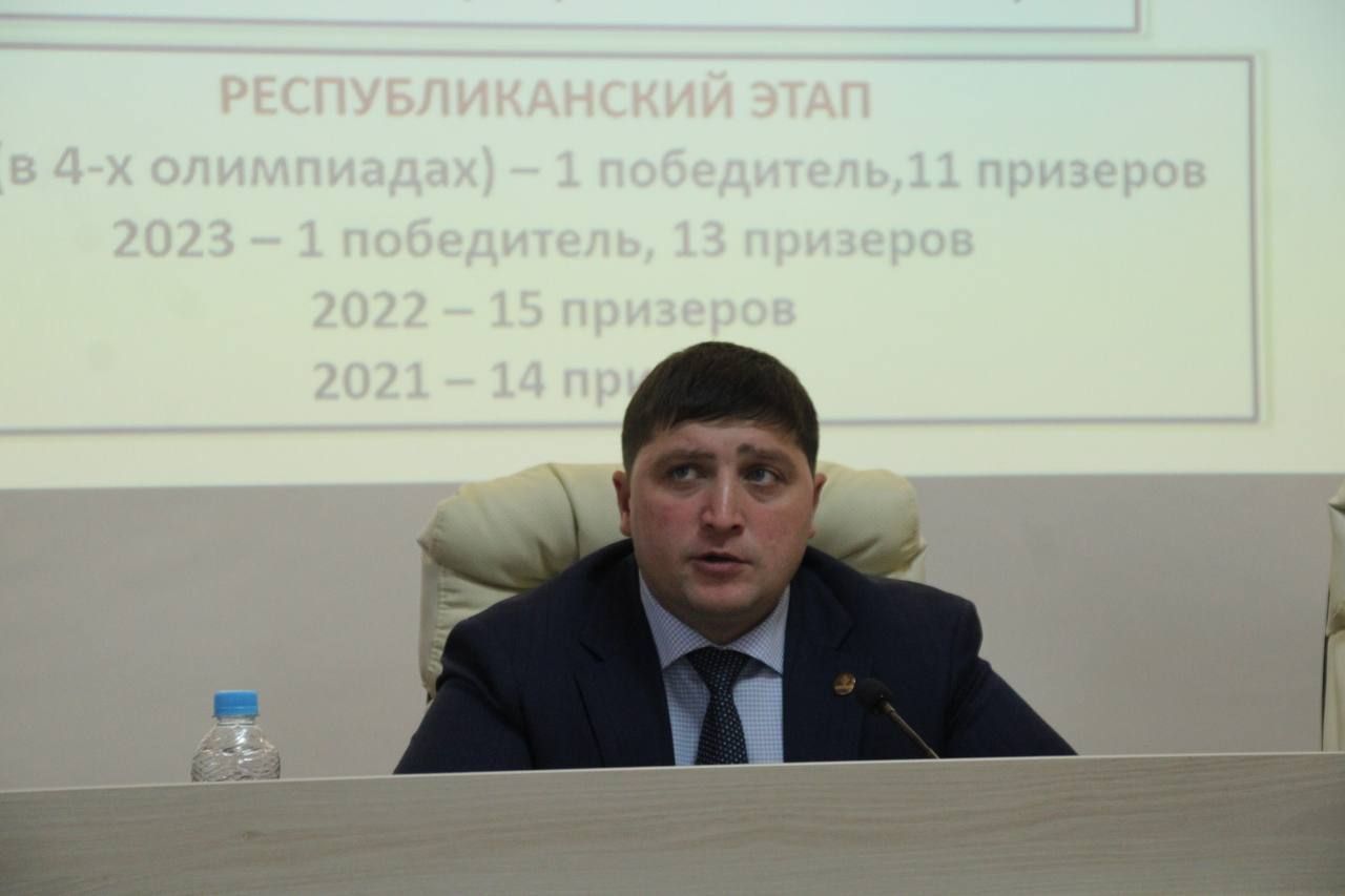 В Менделеевске выделят беспрецедентные 18 миллионов рублей на поддержку учителей и талантливых школьников