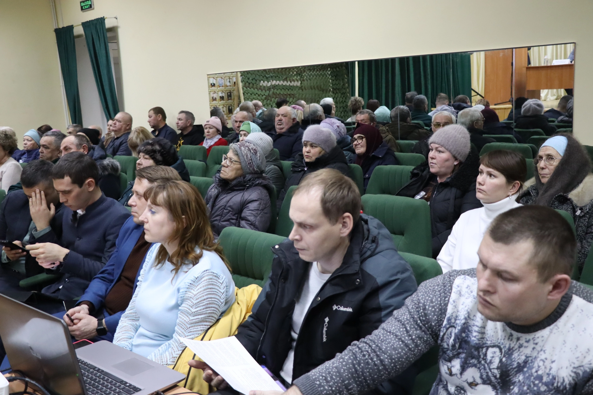 В селе Камаево обсудили вопросы волнующие жителей, с главой района