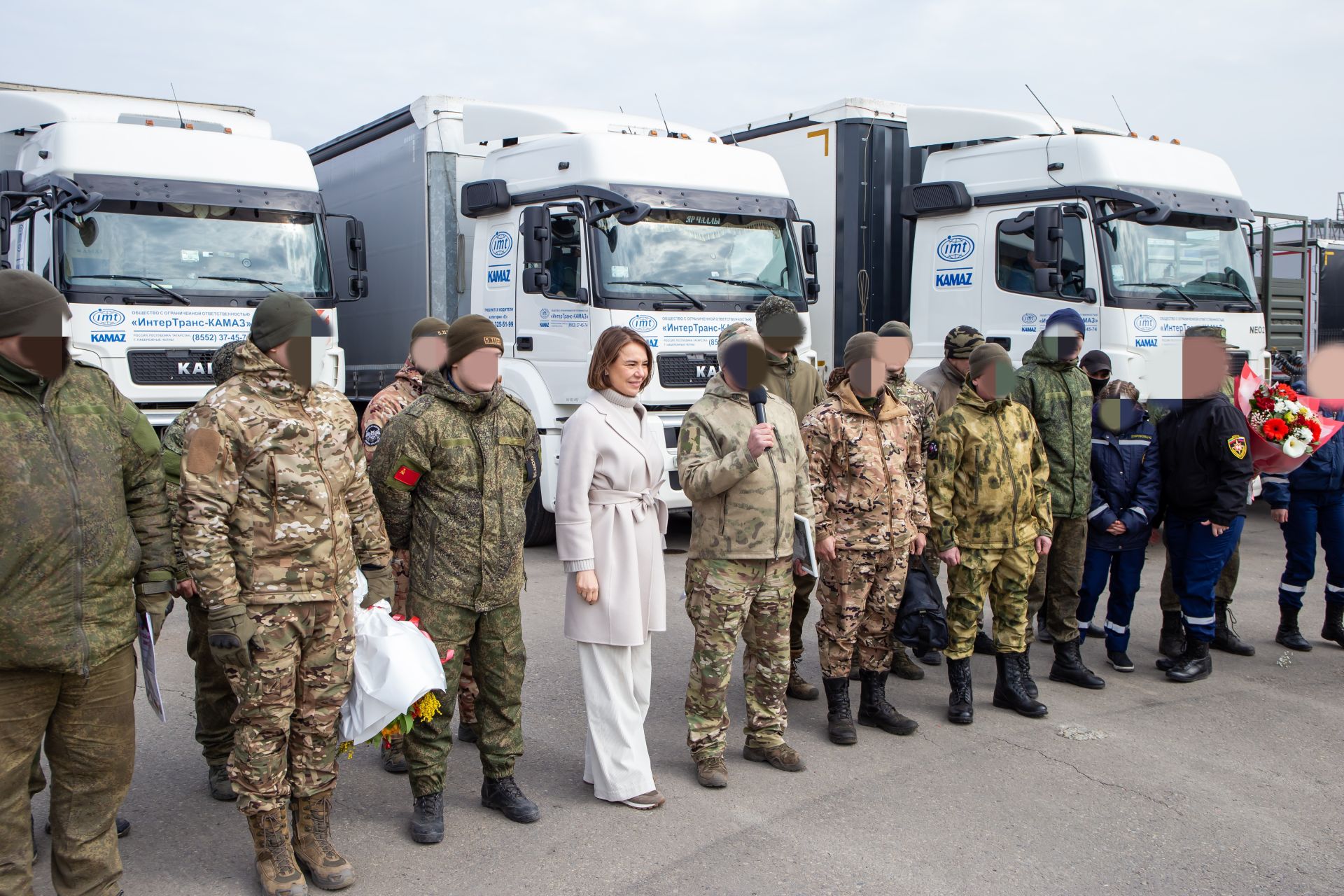 Когогина доставила очередную партию гуманитарного груза бойцам, находящимся в зоне СВО