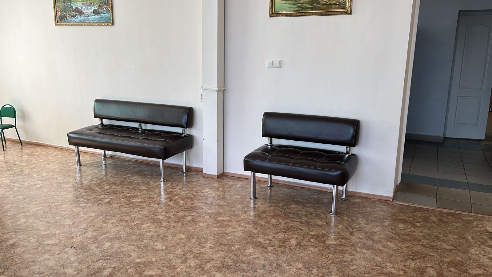 В Менделеевске в оздоровительном комплексе «Нептун» обновили обшивку мягкой мебели и тренажеров