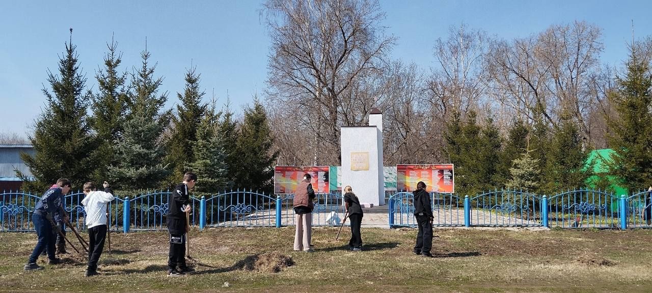 В рамках проекта «Родные – Любимые» в Псеевской школе провели экологический средник