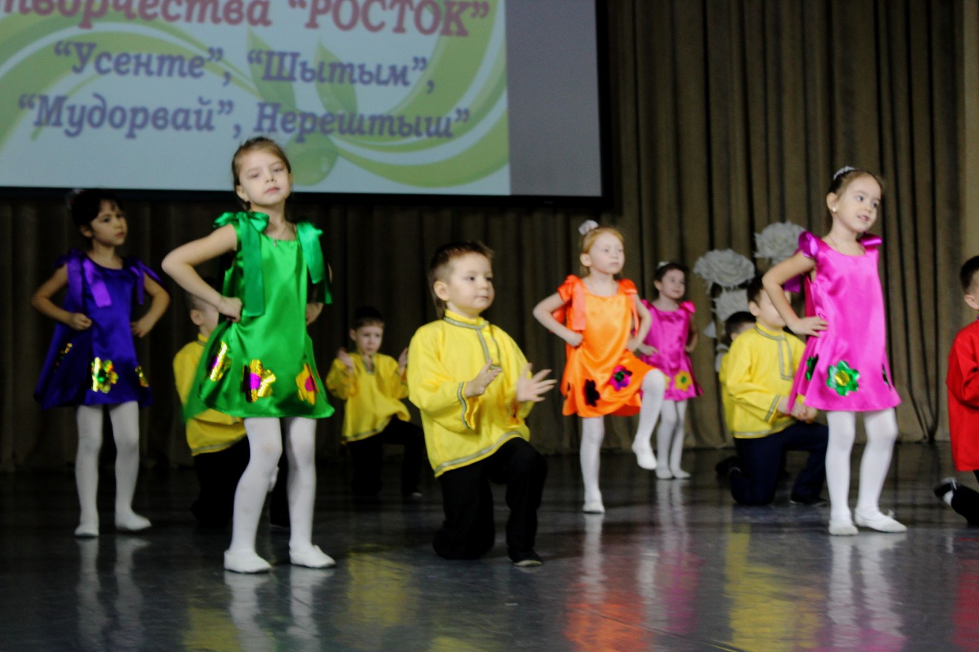 Гала-концерт III районного детского фестиваля народного творчества «Росток»