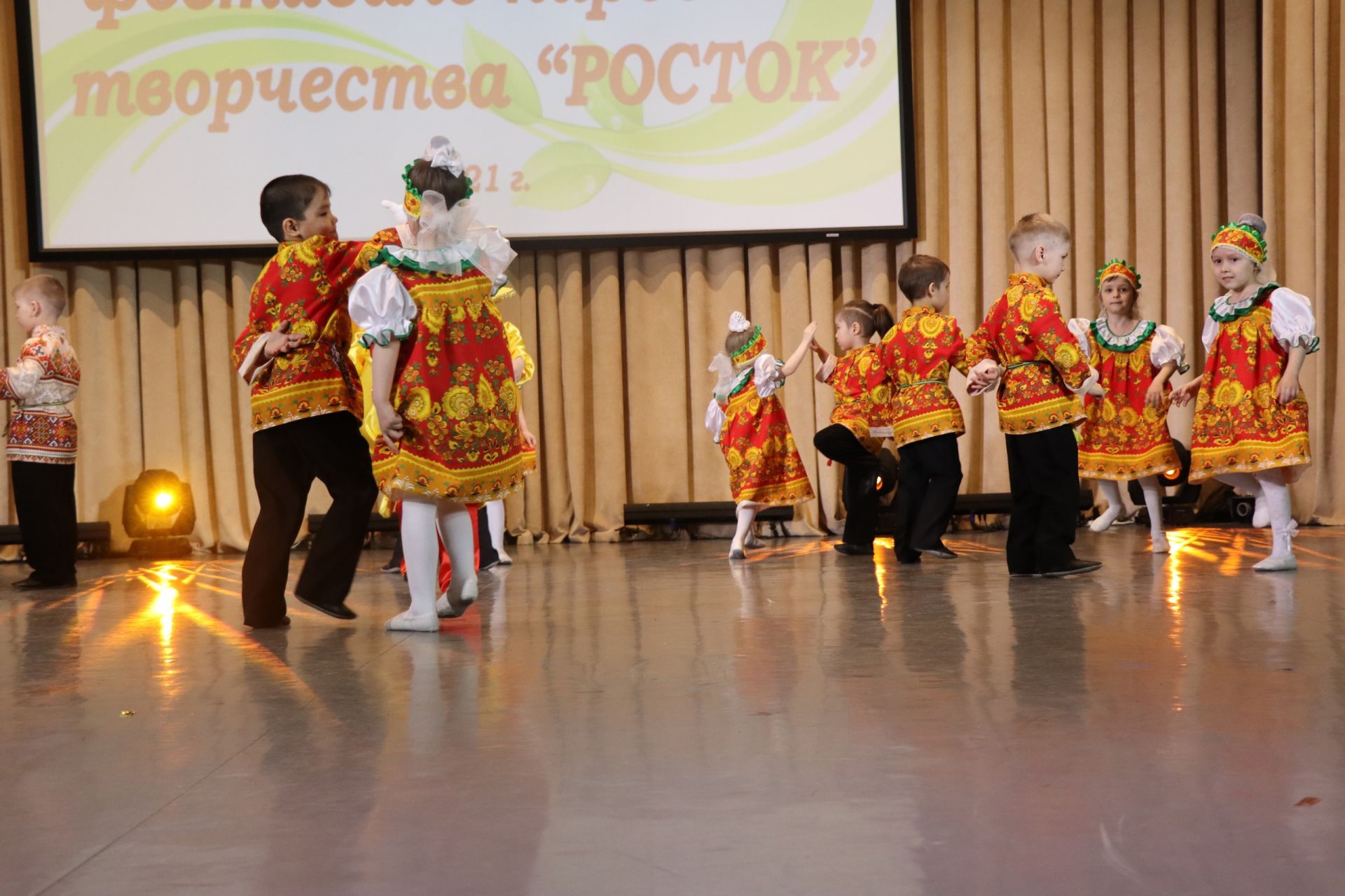 В Менделеевске состоялся гала-концерт детского фестиваля «Росток»