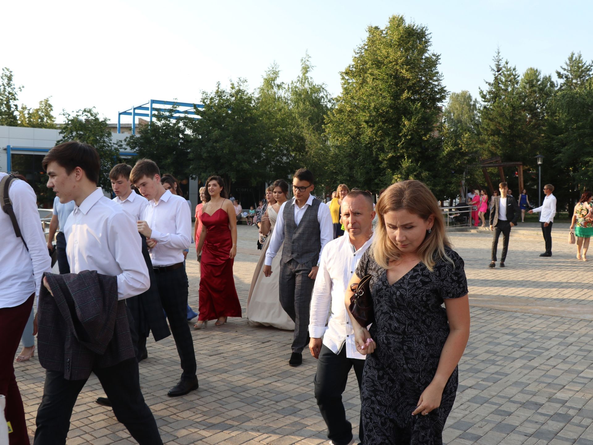 В Менделеевске выпустились 113 учащихся школ города и района