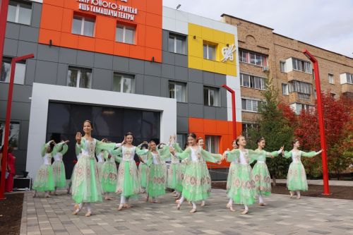 В Менделеевске открылся театр юного зрителя «Этюд»