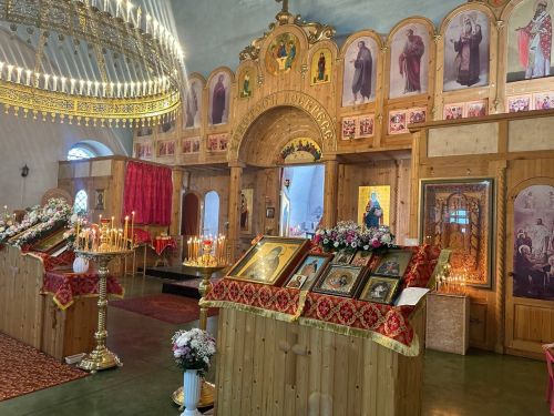 Храмы Менделеевска наполнились светлой молитвой