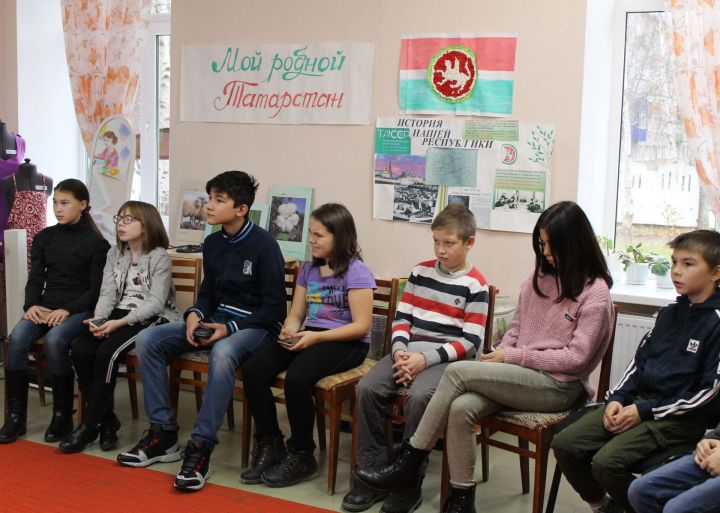 «Мы - татарстанцы»: как прошло занятие по правовой грамотности в КЦСОН «Берег Надежды»
