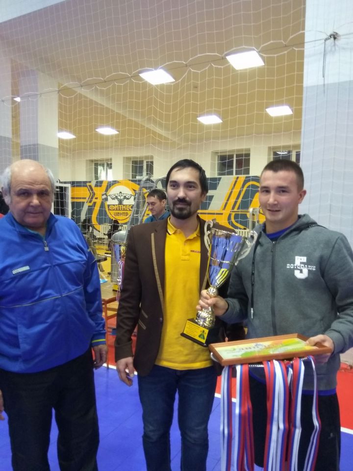 В Менделеевске прошел Открытый чемпионат Менделеевского муниципального района по волейболу