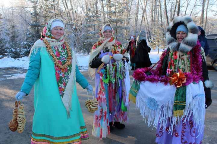 Рождественская ярмарка на «Ушковских островах»: собирайтесь всей семьей
