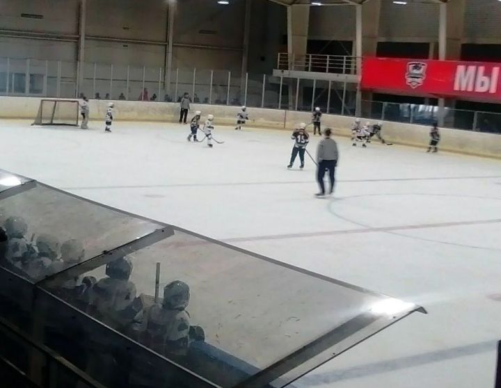 Менделеевская команда «Айсберг» сыграла в финале Первенства РТ в Альметьевске
