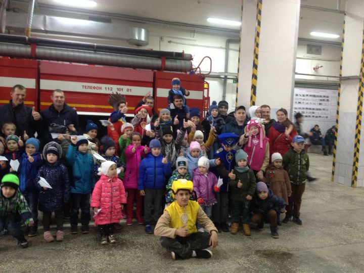 Менделеевские пожарные провели декаду детской безопасности