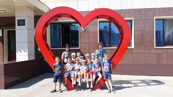 Воспитанники приюта "Камские Зори" гордятся Менделеевском