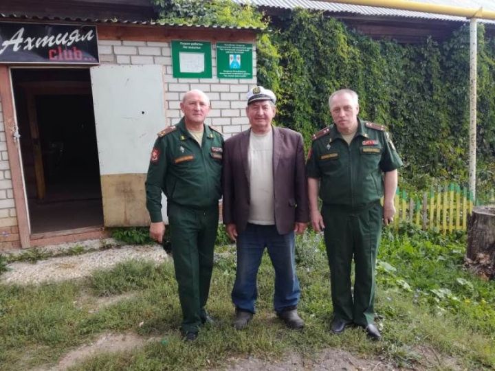 В Татарском Ахтияле побывал военный комиссар Альметьевска
