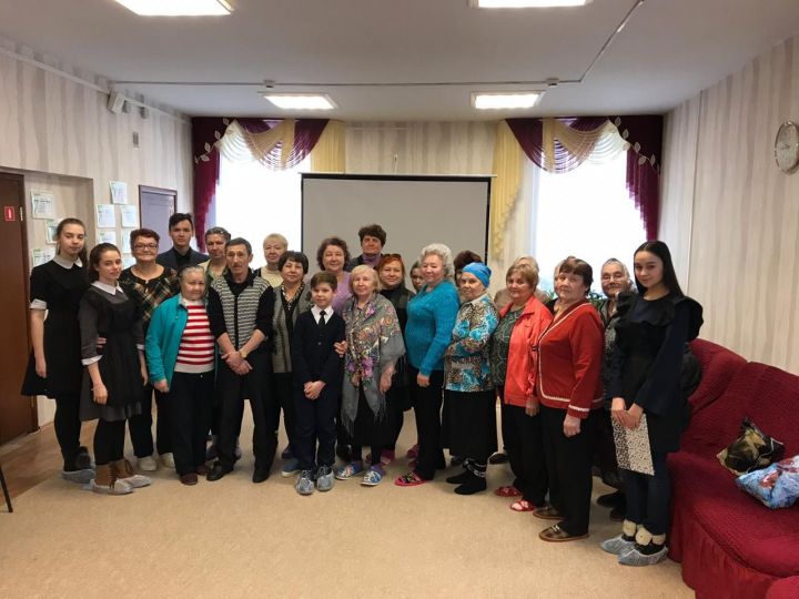 В Менделеевске провели игру «Сто к одному» для пожилых граждан