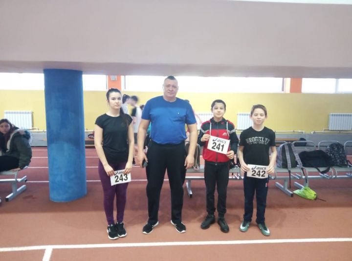 Легкоатлеты из Менделеевска приняли участие в соревнованиях в Набережных Челнах