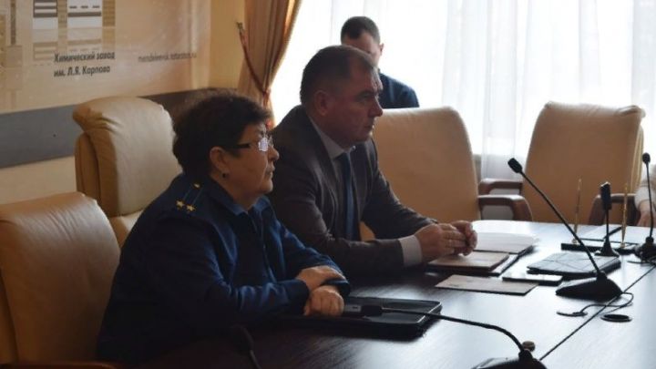Глава района Валерий Чершинцев, представители служб приняли участие в республиканском видеосовещании