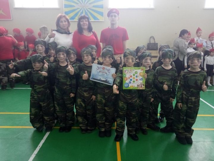 В Менделеевске состоялись  "Аты-баты шли солдаты-2019" среди воспитанников детских садов