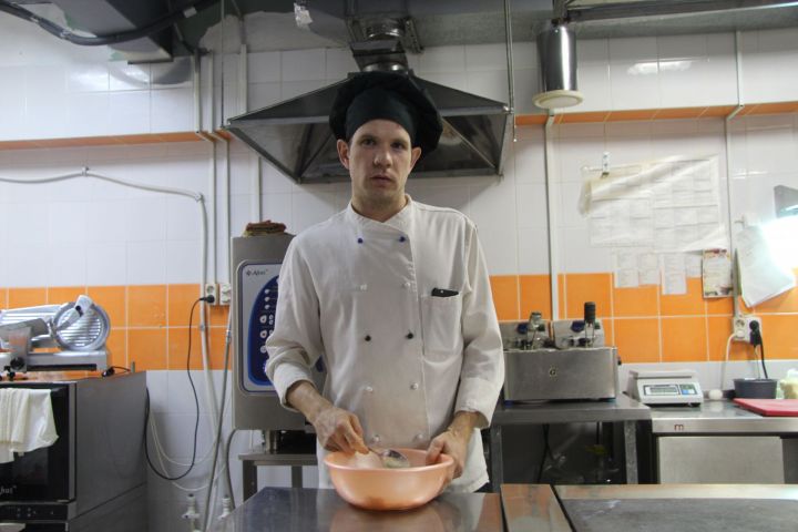 Шеф-повар Сергей Смирнов: «Дома стараюсь особо не готовить»