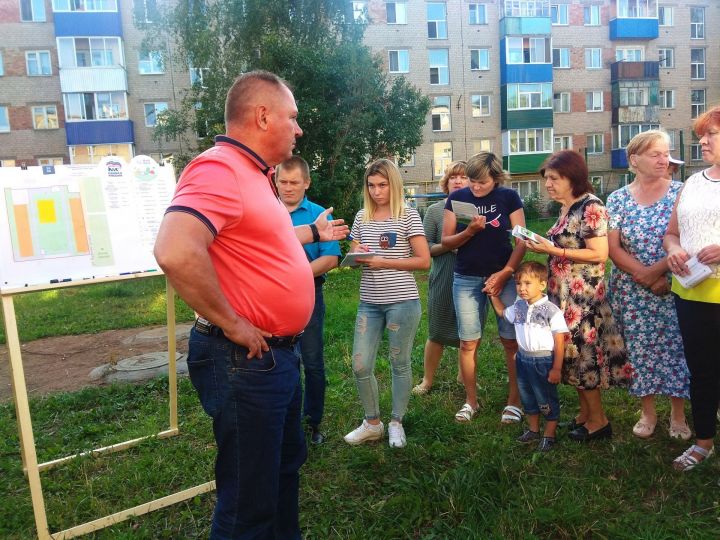 «Благоустроим вместе»: какими видят дворы жители улицы Бурмистрова