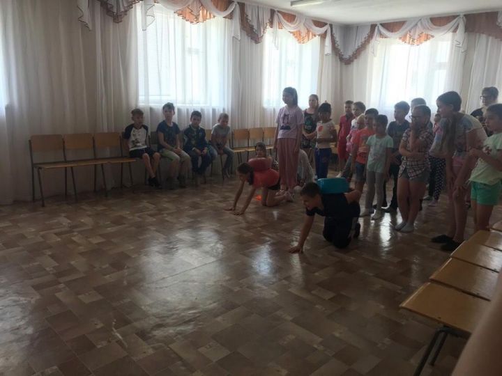 В Менделеевске провели игру «Веселые экологические старты»