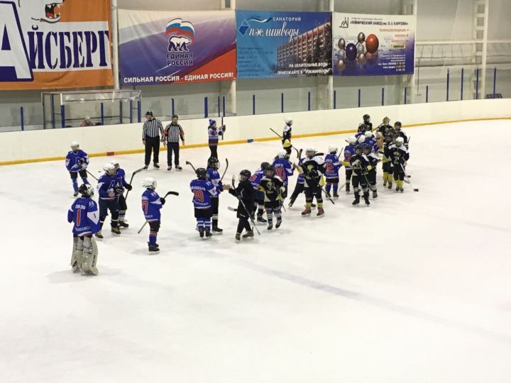 Хоккейная команда «Менделеевск 1» разгромила мензелинского соперника
