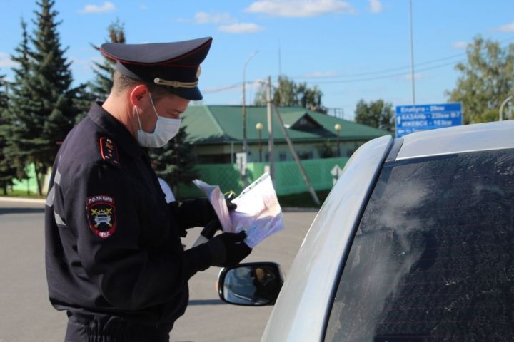 Менделеевские инспекторы ГИБДД проверят нетрезвых водителей